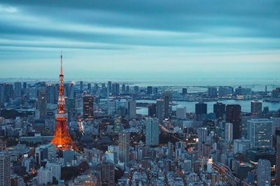 【地方 vs 都市部】勤務地によって求人の種類はどう変わる？エリア別就職トレンド